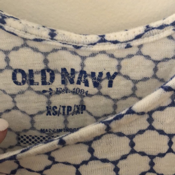 Old navy tank - Picture 3 of 4